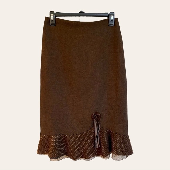 Liyada Dresses & Skirts - LIYADA, SOPHISTICATED AND FEMININE BROWN PENCIL SKIRT. SIZE 11